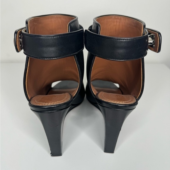 GIVENCHY Tisci Shark Lock Wedge Booties - Size 39.5 - Picture 3 of 6